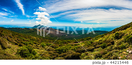 霧島連山 高千穂峰と桜島 霧島連山 高千穂峰と桜島 44215446