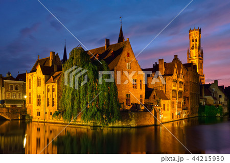 Famous view of Bruges, Belgium 44215930
