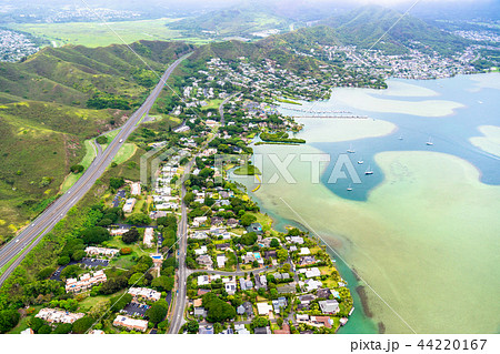 《ハワイ》オアフ島東部・郊外の街並みと海《航空写真》 《ハワイ》オアフ島東部・郊外の街並みと海《航空写真》 44220167