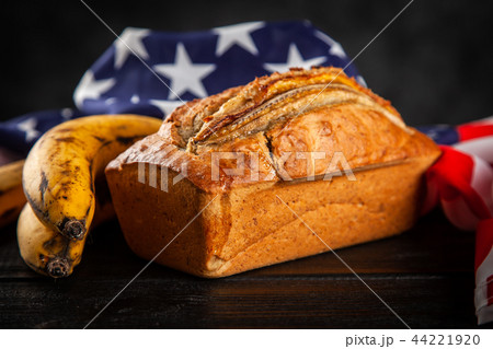 Homemade banana bread 44221920