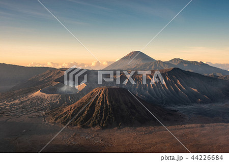 Mount volcano an active, Kawah Bromo, Gunung Batok Mount volcano an active, Kawah Bromo, Gunung Batok 44226684