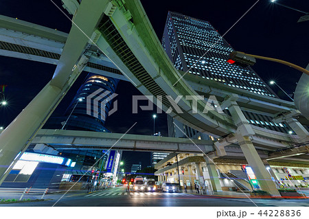 超高層ビルと首都高速 夜景 超高層ビルと首都高速 夜景 44228836