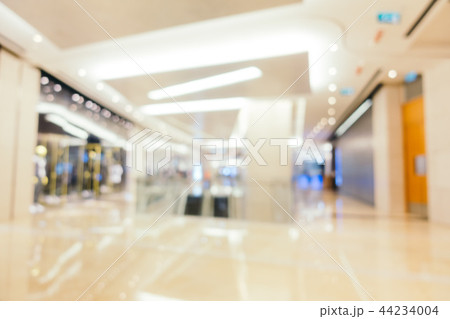 Abstract blur and defocused shopping mall of department store interior Abstract blur and defocused shopping mall of department store interior 44234004