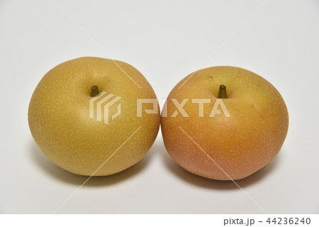 ２個の南水梨 44236240