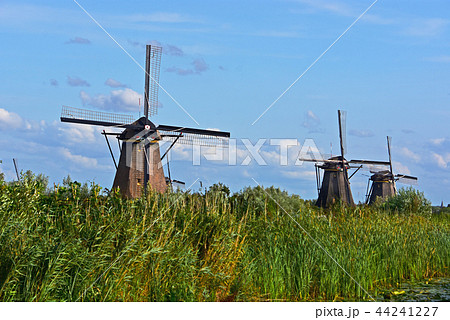 オランダ風車 44241227