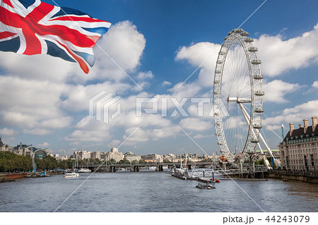 Panorama of London in England, UK Panorama of London in England, UK 44243079