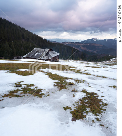 Old house in mountains 44243766