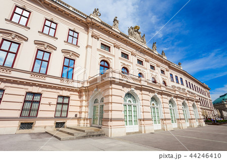 Albertina museum in Vienna 44246410