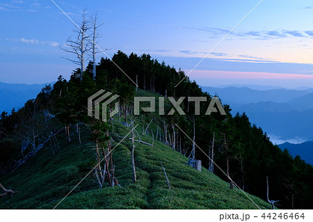 北大台の朝（奈良県吉野郡上北山村） 44246464