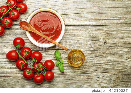 Tomato sauce Tomato sauce 44250027