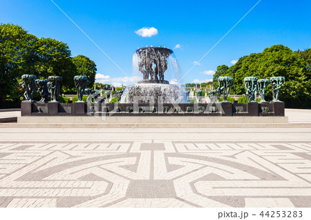 Vigeland sculpture park, Oslo 44253283