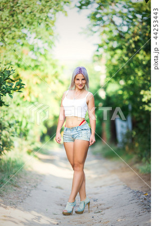 Modern youth female fashion trends 44253443