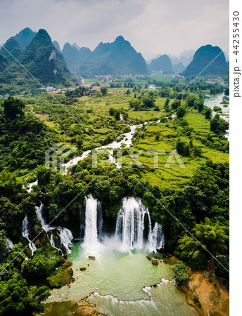 Ban Gioc Detian waterfall Ban Gioc Detian waterfall 44255430