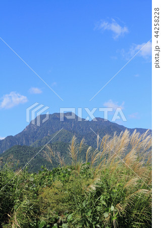 安曇野松川 有明山山麓の秋 安曇野松川 有明山山麓の秋 44258228