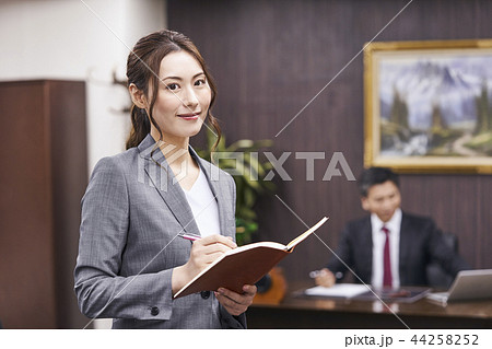 社長と秘書 44258252