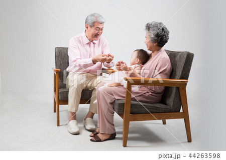 高齢者 老人 家族 44263598