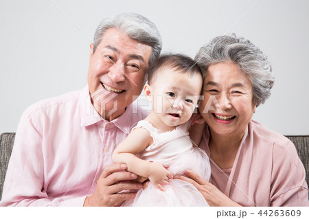 高齢者 老人 家族 44263609