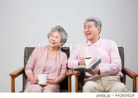 高齢者 老人 家族 44263629