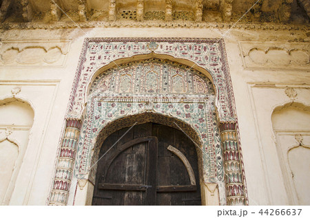 Maharani Kamlapati cenotaph, Dhubela, MP, India 44266637
