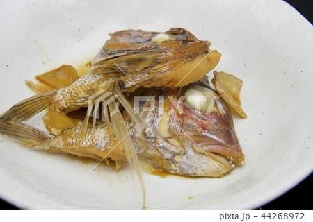 鯛のかぶと煮のイメージ(黒バック) 鯛のかぶと煮のイメージ(黒バック) 44268972