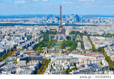 Scenic top view to Eiffel Tower, Paris, France 44268991