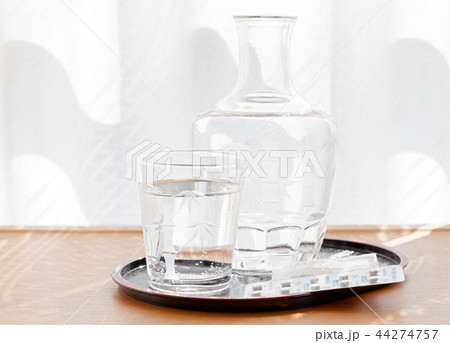 薬、水、ジェネリック医薬品 44274757