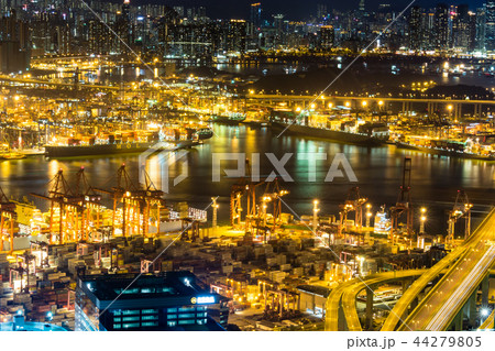 Hong Kong view with ports and sea commerce trading Hong Kong view with ports and sea commerce trading 44279805