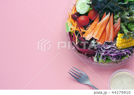 Salad fresh vegetables for diet and heathy eating Salad fresh vegetables for diet and heathy eating 44279910