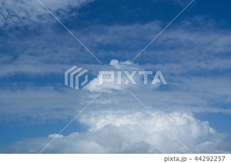 青空 雲 入道雲 背景素材イメージ 青空 雲 入道雲 背景素材イメージ 44292257