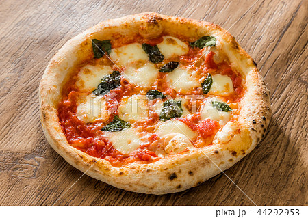 ピッツア　Italian home-made pizza 44292953
