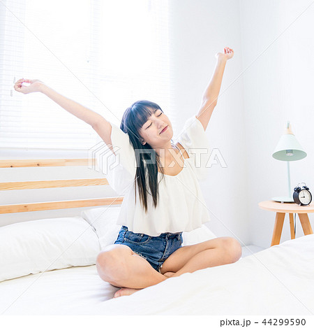 女性 女の人 女 44299590