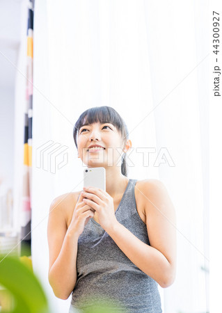 女性 女の人 女 44300927