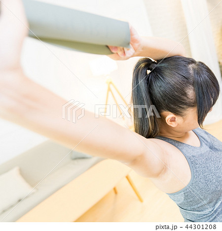 女性 女の人 女 44301208