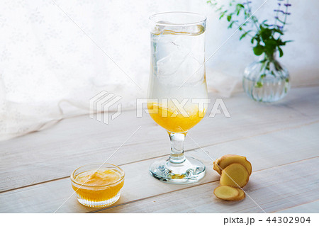 柚子ジンジャーソーダ 44302904