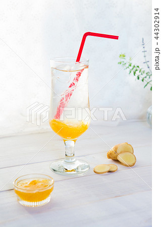 柚子ジンジャーソーダ 柚子ジンジャーソーダ 44302914