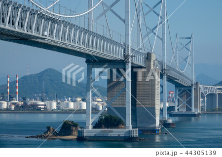 瀬戸大橋~与島から四国を望む~ 瀬戸大橋~与島から四国を望む~ 44305139