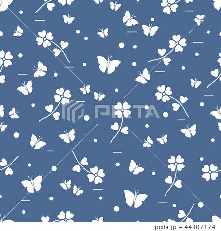 Seamless pattern with shamrock and butterflies Seamless pattern with shamrock and butterflies 44307174