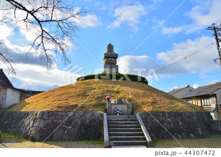 京都の耳塚 44307472