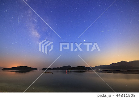 瀬戸内に流れる薄明の銀河 瀬戸内に流れる薄明の銀河 44311908