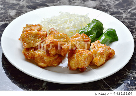 鶏の唐揚げ 鶏の唐揚げ 44313134