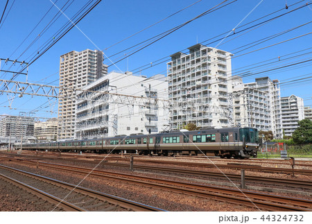尼崎駅の223系 44324732