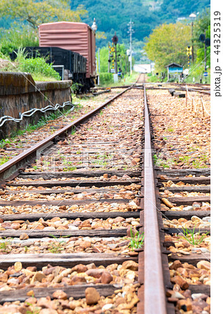 線路ローアングル 44325319