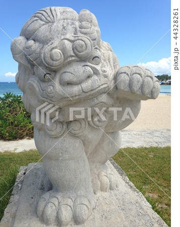 恩納海浜公園ナビービーチのシーサー 44328261