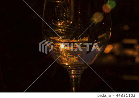 ワイングラス 日没 秋 44331102