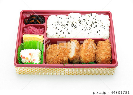 ヒレかつとコロッケの弁当 44331781