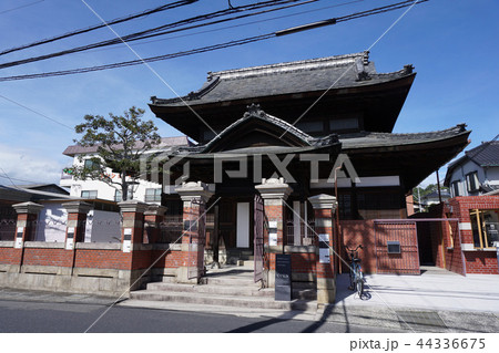 岡山県津山市にある観光スポット「旧洋学資料館」:正面玄関 岡山県津山市にある観光スポット「旧洋学資料館」:正面玄関 44336675