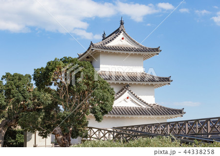 秋の明石城 44338258