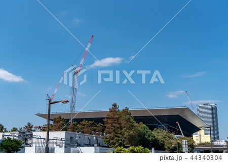 建設中のオリンピックアクアティクスセンター 都立辰巳の森海浜公園 44340304