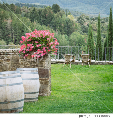 Beautiful Italian courtyard in Toscana, Italy 44340665