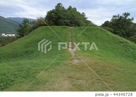 国史跡 弘法山古墳(後方部墳丘) 国史跡 弘法山古墳(後方部墳丘) 44340728